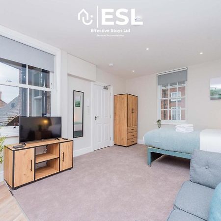 Studio 2, Second Floor Town Centre Apartment 슈루즈버리 외부 사진